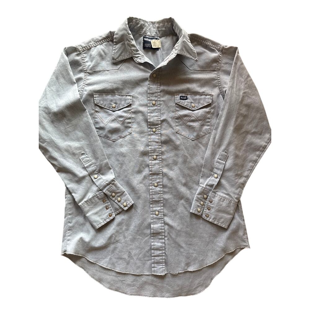 Vintage Wrangler USA Made Light Wash Chambray Large Western Pearl Snap Button Up